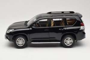 Toyota Land Cruiser Prado J150 Črn Paudi Model 1:18 623132-BK Kovina – slika 4 od 8