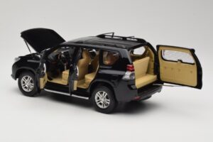 Toyota Land Cruiser Prado J150 Črn Paudi Model 1:18 623132-BK Kovina – slika 5 od 8