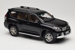 Toyota Land Cruiser Prado J150 Črn Paudi Model 1:18 623132-BK Kovina – slika 6 od 8