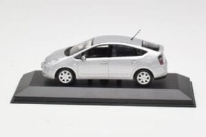 Toyota Prius Srebrn Minichamps 1:43 TOYOTA005 Kovina