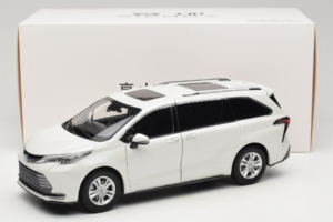 Toyota Sienna XL30 Bel OEM 1:18 TOYOTA013 Kovina – slika 8 od 8