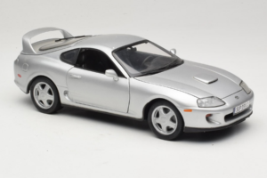 Toyota Supra A80 Srebrn Kyosho 1:18 08847 Kovina – slika 6 od 8
