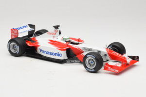 Toyota TF102 #25 A. McNish Panasonic Toyota Racing Showcar 2002 Minichamps 1:18 103020075 Kovina – slika 4 od 6