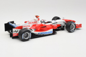 Toyota TF105 #16 J. Trulli Panasonic Toyota Racing 2005 Minichamps 1:18 100050016 Kovina – slika 2 od 7