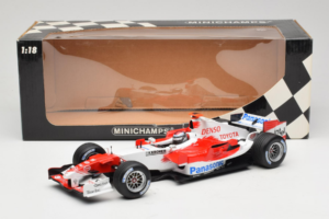 Toyota TF105 #16 J. Trulli Panasonic Toyota Racing 2005 Minichamps 1:18 100050016 Kovina – slika 7 od 7