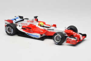 Toyota TF105 #17 R. Schumacher Panasonic Toyota Racing 2005 Minichamps 1:18 100050017 Kovina – slika 4 od 7