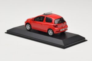 Toyota Yaris TS Rdeča Minichamps 1:43 430166062 Kovina – slika 3 od 4