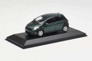 Toyota Yaris XP10 Oxford Green Minichamps 1:43 400166501 Kovina – slika 2 od 4