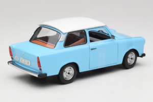 Trabant 601 Deluxe Moder Bel Sun Star 1:18 4286 Kovina – slika 2 od 6