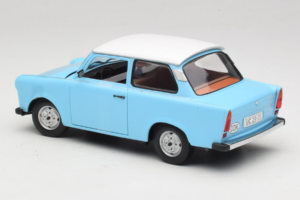 Trabant 601 Deluxe Moder Bel Sun Star 1:18 4286 Kovina – slika 5 od 6