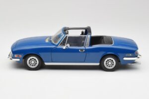 Triumph Stag Mk1 Sapphire Blue Revell 1:18 8815 Kovina – slika 4 od 8