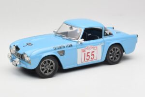 Triumph TR4 Rally Car Revell 1:18 8773 Kovina