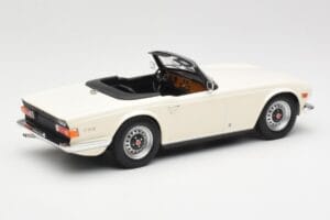 Triumph TR6 PI Bel Minichamps 1:18 155132035 Kovina – slika 2 od 6