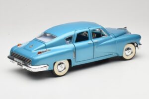 Tucker Torpedo Moder Road Signature 1:18 92268 Kovina – slika 3 od 8