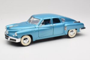 Tucker Torpedo Moder Road Signature 1:18 92268 Kovina