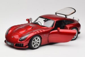 TVR Sagaris Rdeč Revell 1:18 08816 Kovina – slika 2 od 8