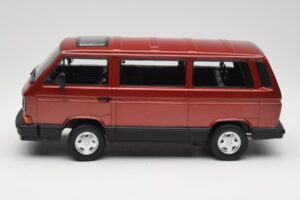 Volkswagen Bus T3 Multivan Magnum Mars Red Metallic KK-Scale 1:18 KKDC180991 Kovina – slika 3 od 6