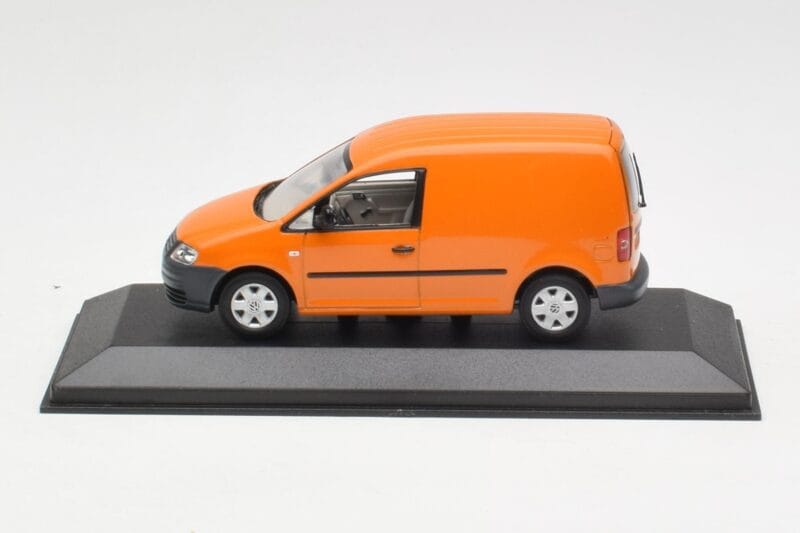 Volkswagen Caddy 2K Oranžen Minichamps 1:43 CADDY005 Kovina