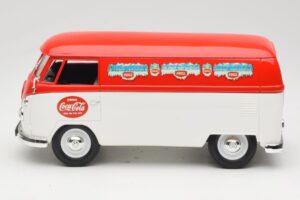 Volkswagen T1 Combi Coca-Cola Solido 1:18 9512 Kovina – slika 4 od 8