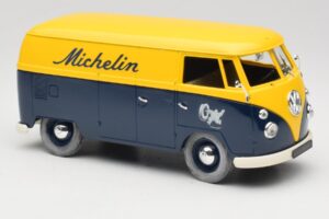 Volkswagen T1 Combi Michelin Črn & Rumen Solido 1:18 9406 Kovina – slika 6 od 8