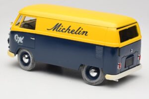Volkswagen T1 Combi Michelin Črn & Rumen Solido 1:18 9406 Kovina – slika 7 od 8