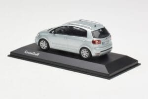 Volkswagen Cross Golf Mk5 Srebrna Minichamps 1:43 400054370 Kovina – slika 3 od 4