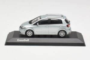 Volkswagen Cross Golf Mk5 Srebrna Minichamps 1:43 400054370 Kovina