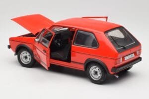Volkswagen Golf GTI Mk1 Rdeča Solido 1:18 8166 Kovina – slika 5 od 8