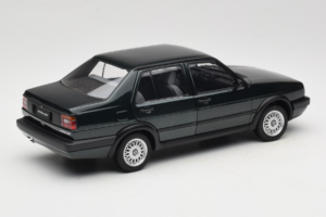 Volkswagen Jetta Mk3 CL Črn Icartime 1:18 JETTA001 Kovina – slika 3 od 8