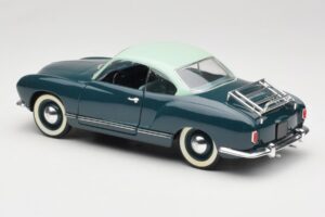 Volkswagen Karmann Ghia Modra Solido 1:18 8061 Kovina – slika 7 od 8