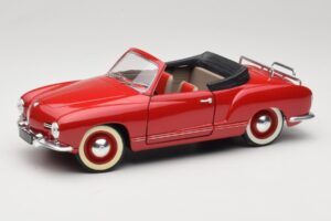 Volkswagen Karmann Ghia Kabriolet Rdeč Solido 1:18 8058 Kovina