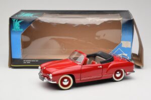 Volkswagen Karmann Ghia Kabriolet Rdeč Solido 1:18 8058 Kovina – slika 8 od 8