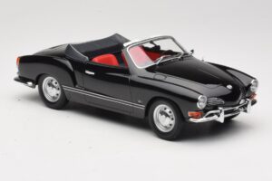 Volkswagen Karmann Ghia Kabriolet Črn Minichamps 1:18 155054031 Kovina – slika 4 od 6