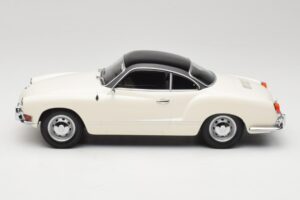 Volkswagen Karmann Ghia Kremast Črn Minichamps 1:18 155054021 Kovina – slika 3 od 6