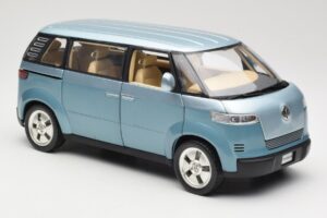 Volkswagen Microbus Concept Svetlozelena Revell 1:18 08444 Kovina – slika 6 od 8