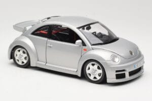 Volkswagen New Beetle RSi Srebrna Bburago 1:18 3306 Kovina – slika 6 od 8