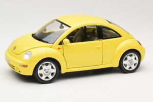 Volkswagen New Beetle Rumen Bburago 1:18 BEETLE001 Kovina