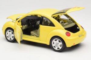 Volkswagen New Beetle Rumen Bburago 1:18 BEETLE001 Kovina – slika 5 od 8