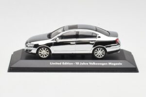 Volkswagen Passat B6 Chrome Silver 10 Years Volkswagen Magazine Minichamps 1:43 PASSAT004 Kovina