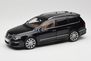 Volkswagen Passat B6 R36 Variant Črn NZG 1:18 KF044-4A Kovina