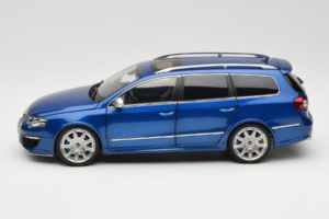 Volkswagen Passat B6 R36 Variant Moder NZG 1:18 KF044 Kovina – slika 5 od 9