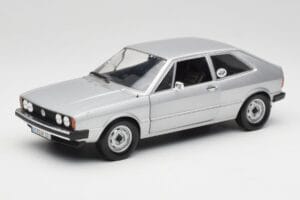 Volkswagen Scirocco GT Mk1 Silver Metallic Revell 1:18 08833 Kovina