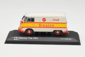 Volkswagen T1 Delivery Van Sinalco Minichamps 1:43 430052204 Kovina