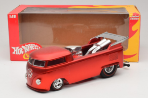 Volkswagen T1 Truck Rdeč Hot Wheels 1:18 J2895 Kovina – slika 8 od 8