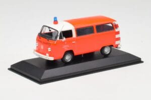 Volkswagen T2 Bus Gasilci Frankfurt Minichamps 1:43 400053091-R Kovina – slika 2 od 4