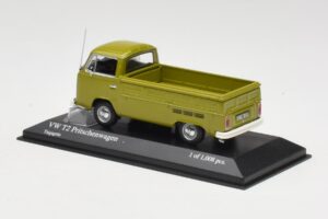 Volkswagen T2 Flatbed Zelena Minichamps 1:43 400053202 Kovina – slika 3 od 4