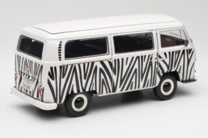 Volkswagen T2a Bus Safari Schuco 1:18 191 Kovina – slika 3 od 8