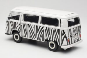 Volkswagen T2a Bus Safari Schuco 1:18 191 Kovina – slika 7 od 8