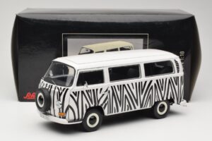 Volkswagen T2a Bus Safari Schuco 1:18 191 Kovina – slika 8 od 8