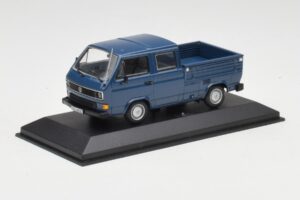 Volkswagen T3 Double Cab Flatbed Modra Minichamps 1:43 400055260 Kovina – slika 3 od 4